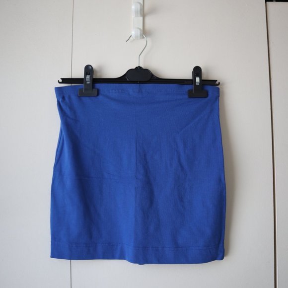H&M Basic Blue Skirt - Picture 2 of 10